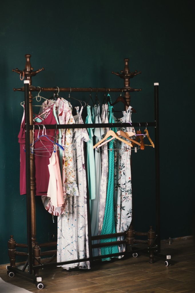 clothes-clothes-hanger-dress-1148957